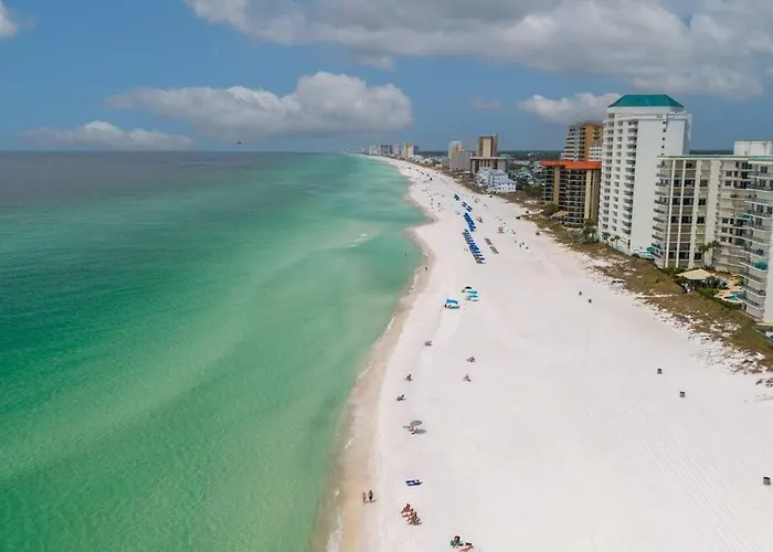 Cozy And Bright Condo On Private Section Of Beach With A Pool!